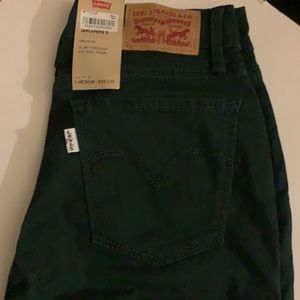 Forest green women super skinny size 25 Levi’s jeans